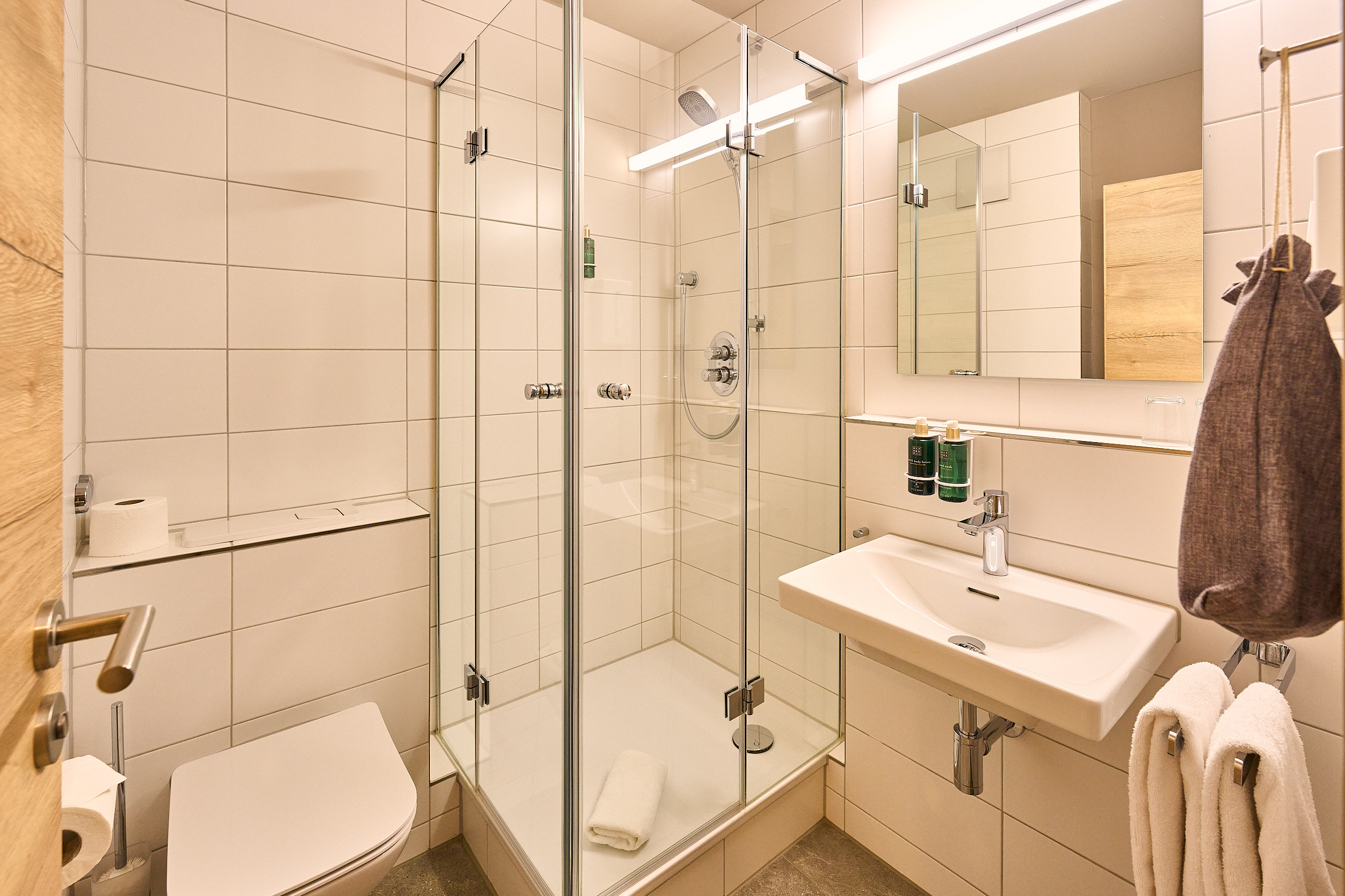 Badezimmer Hotel Berghof Almendorf