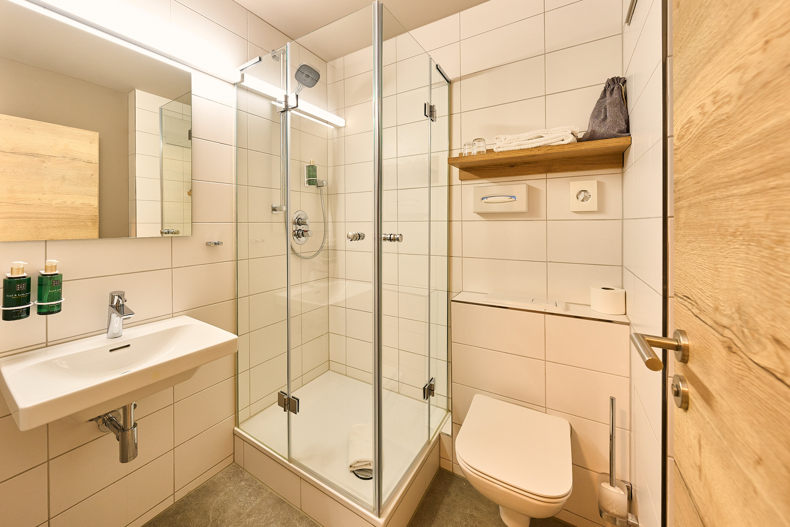 Badezimmer Hotel Berghof Almendorf